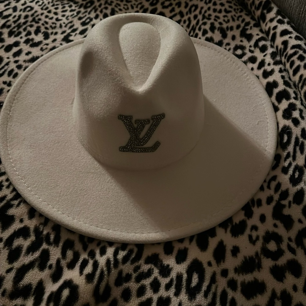 Designer inspired cowgirl hat cream